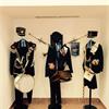 Mail Art_allestimento su antiche uniformi