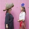 Micaela Tornaghi e Silvia Capiluppi con le opere per Onda su Onda